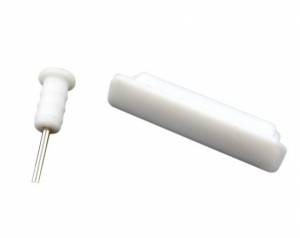 Комплект белых заглушек в разъемы для зарядки и наушников для iPhone 4, 4S или iPad